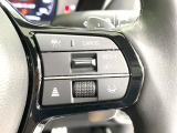 【ホンダセンシング】走行中に前方の車両等を認識し、衝突しそうな時は警報とブレーキで衝突回避と被害軽減をアシスト。より安全にドライブをお楽しみいただけます。