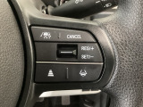 【アダプティブ・クルーズ・コントロール】予め設定した車速内でクルマが自動的に加減速。 前走車との適切な車間距離を維持しながら追従走行し、高速道路でのドライバーの疲労を軽減してくれる嬉しい機能付♪
