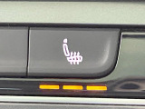 ●フロントシートヒーティング:運転席・助手席共に三段階で調節が可能なシートヒーターを装備しております。季節を問わず快適にご使用いただけます。