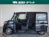 両側パワースライドドア付きだから、狭い駐車スペースなどでの 乗り降りラクラク!小さなお子さまのいるご家庭には嬉しい装備。