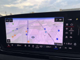 ●MMIナビゲーション『高解像度カラーディスプレイに、Bluetooth(R)接続によるハンズフリー通話機能を搭載しています。』