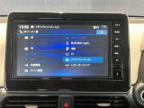 日産純正メモリーナビゲーションです♪目的地まで案内するナビゲーション機能の他にフルセグ画質で楽しめるTVやBluetooth Audioなど多彩な機能が満載で運転を快適にサポートしてくれます☆
