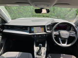 Audiのインテリアはエクステリア同様、優れたデザイン性とクオリティ、そして機能性を兼ね備えております。