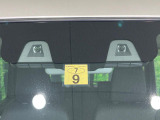 【スズキ セーフティサポート】走行中に前方の車両等を認識し、衝突しそうな時は警報とブレーキで衝突回避と被害軽減をアシスト。より安全にドライブをお楽しみいただけます。