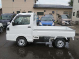 エアコンの冷え具合良好です。とても快適な5速マニュアル4WDです。通常はwD走行が可能な4WDです。
