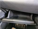 グローブボックスの収納もバッチリ