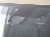 サポカーは、高齢運転者を含めたすべてのドライバーによる交通事故の発生防止・被害軽減対策の一環として、国が推奨する新しい自動車安全コンセプトです。詳しくは販売店スタッフまでおたずねください。