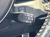 【クルーズコントロール】高速道路もラクラク走行。アクセルを離しても一定速度で走行ができ、長距離運転時の負担を軽減!加速・減速も簡単なスイッチ操作で調整できます。