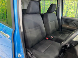 ドライバーによって運転しやすいポジションは異なり、あの車はどうなのか不安なこともありますよね。気になるお車は店頭で乗り込んでご確認いただけます♪