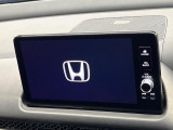 【大画面ナビ】人気の大型9インチナビを装備。存在感のある大画面はインパクト大!ナビ利用時のマップ表示は見やすく、テレビやDVDは臨場感がアップ!いつものドライブがグッと楽しくなります♪