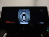 パノラミックビューモニター 車両上空より写したような画像をモニターに表示☆車庫入れや、幅寄せなどに大変便利な機能です♪