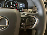 ミリ波レーダーとカメラを組み合わせたLEXUS Safety System。長距離の高速走行が快適になる、全車速追従型のレーダークルーズコントロールに対応しています。
