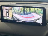 【360&deg;ビューモニター】専用のカメラにより、上から見下ろしたような視点で360度クルマの周囲を確認することができます☆死角部分も確認しやすく、狭い場所での切り返しや駐車もスムーズに行えます。