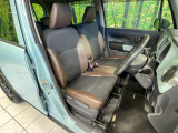 運転席シート廻りは使用感も少なく、良好な状態となっています。丁寧に使われていたことがよくわかりますね。