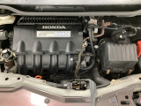 ホンダスタッフがしっかり整備して保証付きにてお渡し致します。エンジンルーム&室内ルームともにクリーニング済みで清潔です。快適なドライブをお楽しみください。