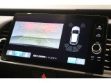 バックカメラが装備されており、後方の安全確認はもちろんのこと狭い場所での駐車や雨の日・夜間など視界の悪いコンディションでのストレスの軽減にもなります!