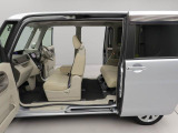 愛知ダイハツではお車をご購入頂いた後が本当のお付き合いのスタートだと思っています。 ですので定期点検や車検もお得なパックをご用意してお客様に頼りにされるダイハツディーラーを目指しています☆