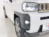 フォグランプ装着車です。暗い夜道の車両前方を明るく照らします