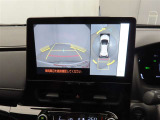 バックモニターを装備しています。車庫入れ時等に車両後方が確認出来るのでとても便利です。