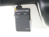 ◆ドライブレコーダー◆映像・音声などを記録する自動車用の装置です。 もしもの事故の際の記録はもちろん、旅行の際の思い出としてドライブの映像を楽しむことができます。