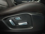 パワーシート搭載。微妙な調整が手軽にでき、ピッタリのポジションで運転することが可能です。