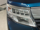LEDヘッドライトは、点灯の瞬間から最大光量を発揮し、突然暗くなるトンネルなどでの安定感を高めます。