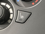 【シートヒーター】寒い日に重宝するシートヒーター!エアコンより早く温まってくれるので寒がりの人も安心ですね♪エアコンの温風は乾燥するから苦手、という方にもをおすすめです。