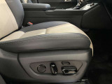 運転の操作性、快適性など全てはシートポジションから始まります。ドライバーごとの好みのポジションを記憶できるシートメモリーは、欠かせない機能です。