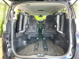 普段のお買い物や通勤、送迎等に十分な荷室スペースを確保しております。セカンドシートを倒すと、大きな荷物の積載も可能です♪