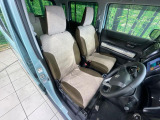 運転席シート廻りは使用感も少なく、良好な状態となっています。丁寧に使われていたことがよくわかりますね。
