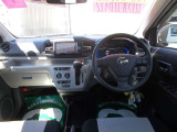 運転席はご覧の通り。