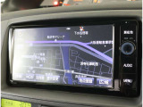 純正ナビを装備。タッチパネル式で使いやすく、お出かけもラクラクです。