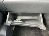 グローブボックスも収納しやすさ◎