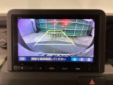 バックモニター付きで、車庫入れやバック時の後方確認をサポート。
