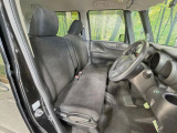 運転席シート廻りは使用感も少なく、良好な状態となっています。丁寧に使われていたことがよくわかりますね。