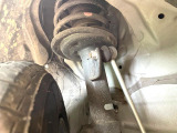 お車を安心してお乗りいただく為には、足回りの定期点検が欠かせません。サービスサポート(有償保証)では無料点検もご提供しており、安心のカーライフをお過ごしいただけるサポート体制が整っています。