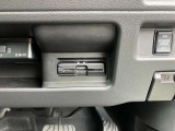 ETCで高速・有料道路の料金所をキャッシュレス。スムーズなドライブをサポート。