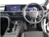 見通しのよいすっきりとした視界で、誰でも運転しやすいです。運転のしやすさは疲れにくさにも繋がりますよ♪
