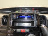 【社外オーディオ】ケンウッド製のオーディオを装備。お好みの音楽を聴きながら、いつもの移動時間を楽しいドライブへと変えてくれます。