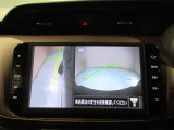サイドブラインドカメラです。左前方を映します。巻き込みの確認ができますよ