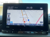 純正ナビ付きでフルセグ・DVD再生・Bluetoothなど付いてとても便利な車両です♪