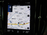HDDナビゲーションシステム搭載、最新の地図ソフトに更新してご納車いたします。