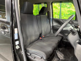 運転席シート廻りは使用感も少なく、良好な状態となっています。丁寧に使われていたことがよくわかりますね。