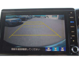 バックカメラ:後方確認がラクにできるので駐車も安心