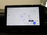 純正ナビを装備。タッチパネル式で使いやすく、お出かけもラクラクです。