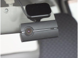 ドライブレコーダー装備!走行中は常時録画を行っているので、万が一の際の映像記録や旅の思い出としても映像を記録してくれます!