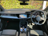 指定工場で車検までご対応可能。6ベイを完備したサービス工場を併設し、快適なAudiライフをサポートします。詳しくは0078-6002-900146中古車スタッフまで