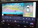 【パノラミックビューモニター】専用のカメラにより、上から見下ろしたような視点で360度クルマの周囲を確認することができます☆死角部分も確認しやすく、狭い場所での切り返しや駐車もスムーズに行えます。