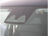 TOYOTA SAFETY SENSEは道路状況、車両状態、天候状態及びドライバーの操作状況などによっては、作動しない場所があります。あくまで運転補助機能です。