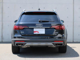 Audi A4 Avant 45 TFSI quattroにオフロード色を強めたデザインと機能を追加したクロスオーバーモデルが、Audi A4 allroad quattro。